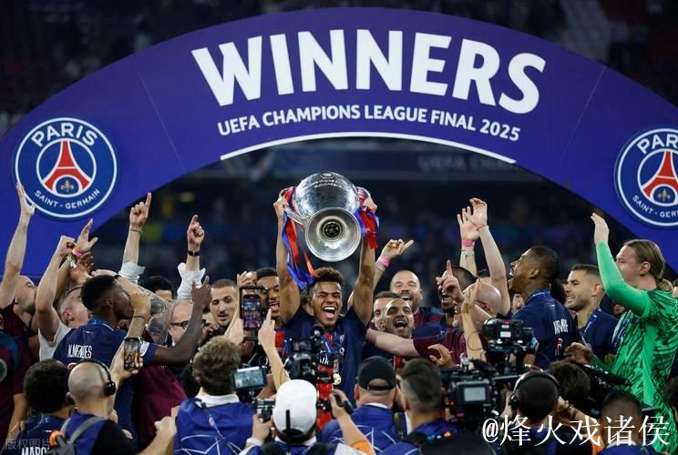巴黎圣日耳曼勇夺洲际杯 成就年度“六冠王”伟业 巴黎圣日耳曼勇夺洲际杯 成就年度“六冠王”伟业